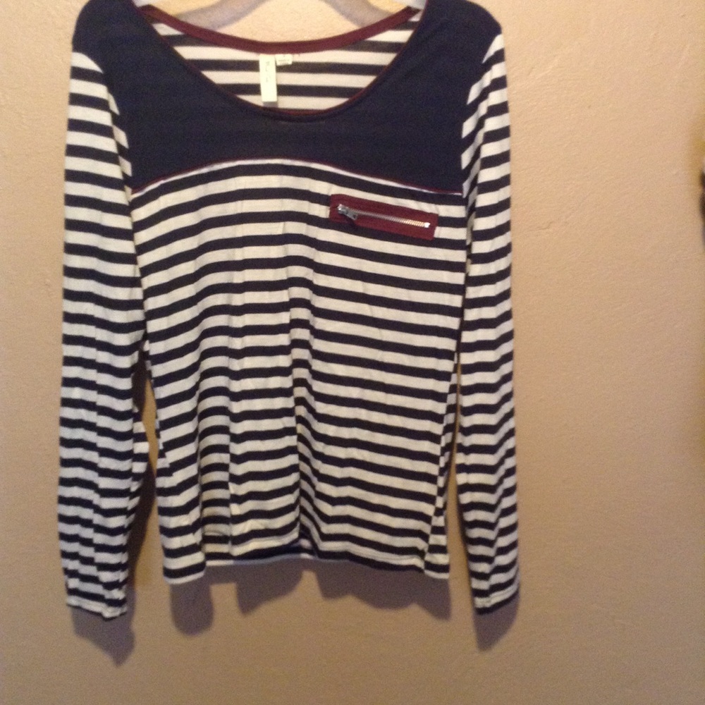 Ladies long sleeve shirt